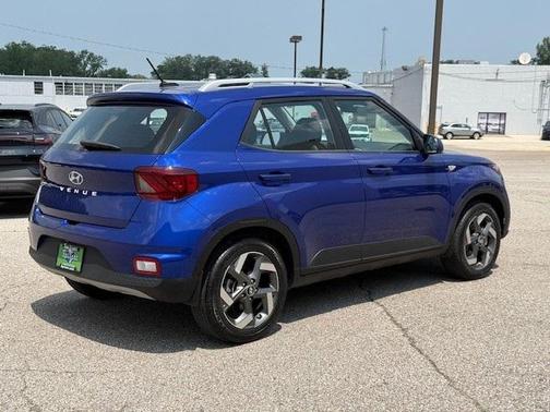 2024 Hyundai VENUE Limited