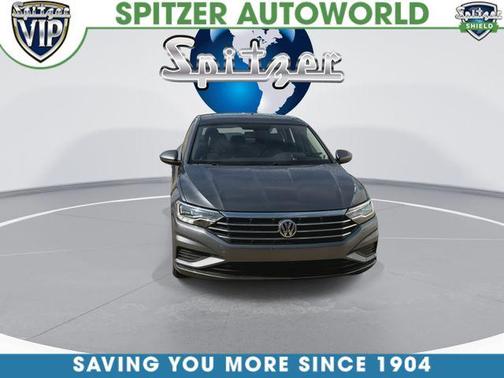 Platinum Gray Metallic 2019 Volkswagen Jetta 1.4T SE