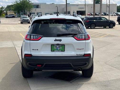 2022 Jeep Cherokee Trailhawk