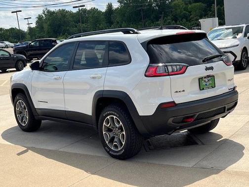 2022 Jeep Cherokee Trailhawk