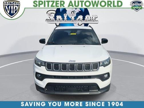 Bright White Clearcoat 2023 Jeep Compass Latitude Lux