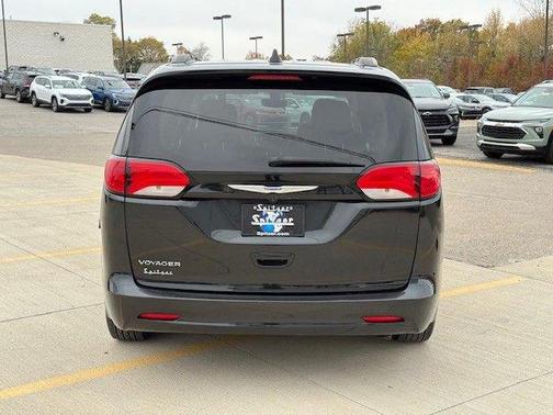 2020 Chrysler Voyager LXI