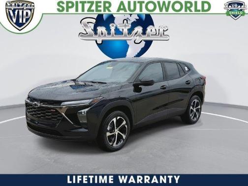 Black 2026 Chevrolet Trax 1RS