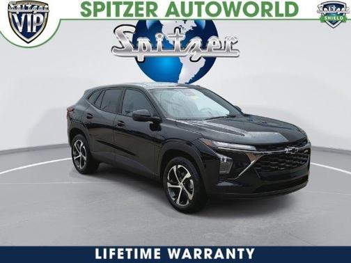 Black 2026 Chevrolet Trax 1RS