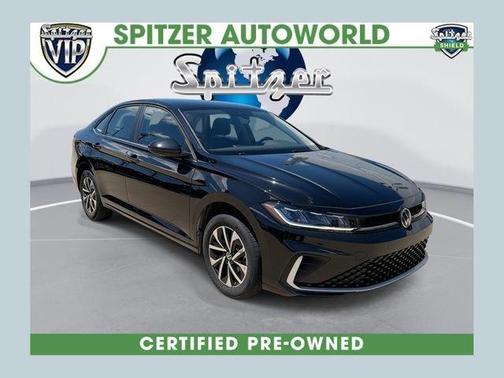 Deep Black Pearl Effect 2025 Volkswagen Jetta 1.5T S
