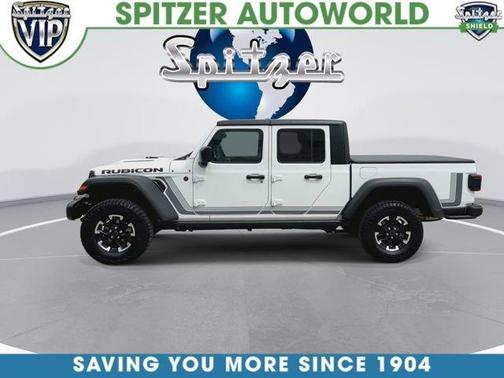Bright White Clearcoat 2025 Jeep Gladiator Rubicon