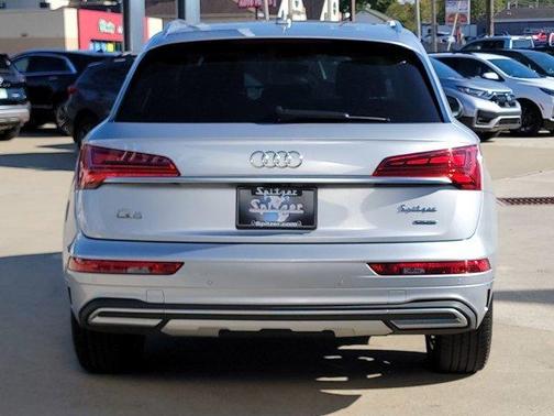 2021 Audi Q5 40 Premium Plus