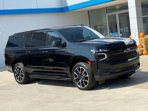 2023 Chevrolet Suburban RST