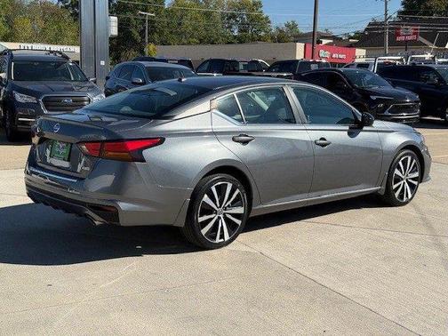 2020 Nissan Altima 2.5 SR