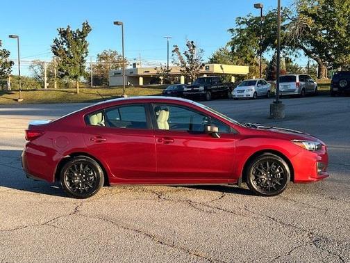 2019 Subaru Impreza 2.0i
