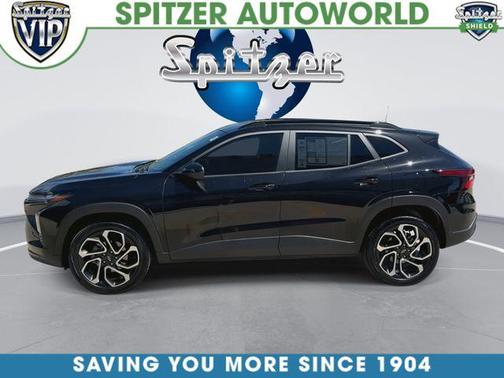 Mosaic Black Metallic 2024 Chevrolet Trax 2RS
