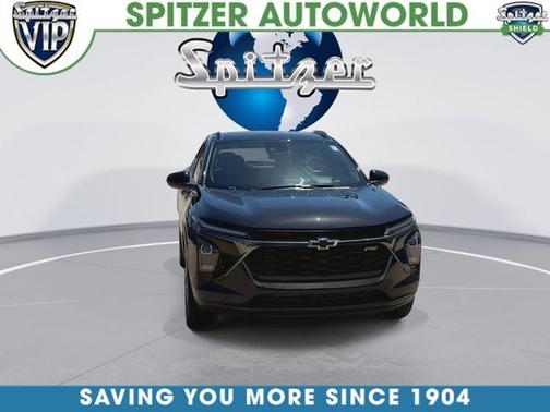 Mosaic Black Metallic 2024 Chevrolet Trax 2RS