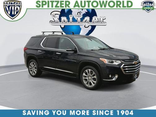 Mosaic Black Metallic 2018 Chevrolet Traverse Premier