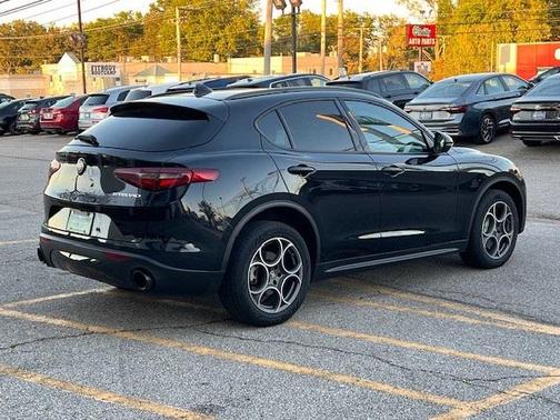 2022 Alfa Romeo Stelvio Sprint