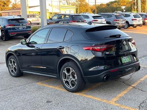 2022 Alfa Romeo Stelvio Sprint