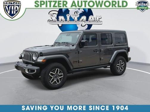 Granite Crystal Clearcoat Metallic 2025 Jeep Wrangler Sahara