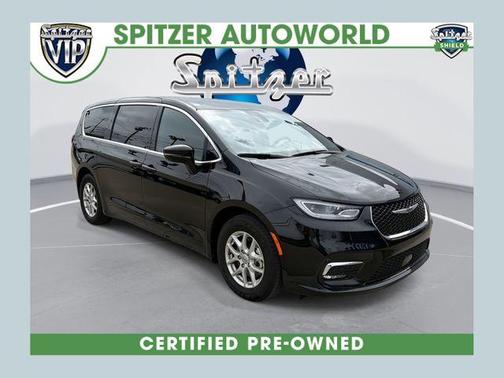 2025 Chrysler Pacifica Select