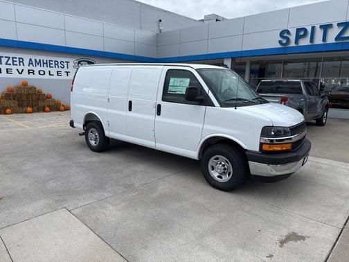 2025 Chevrolet Express 2500 Work Van
