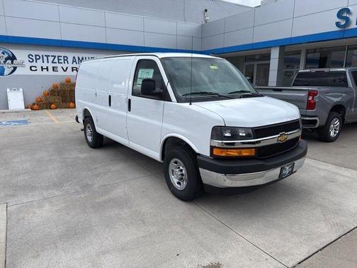 2025 Chevrolet Express 2500 Work Van