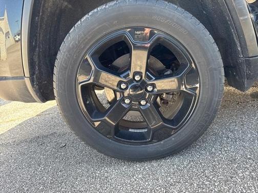 2019 Jeep Grand Cherokee Laredo