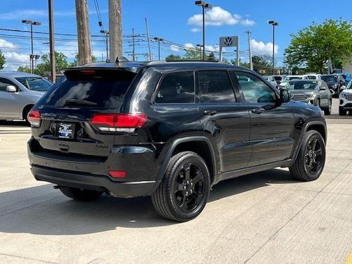 2019 Jeep Grand Cherokee Laredo