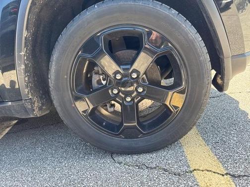 2019 Jeep Grand Cherokee Laredo