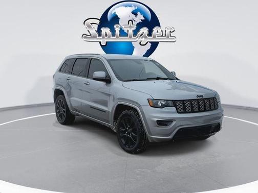 2017 Jeep Grand Cherokee Altitude