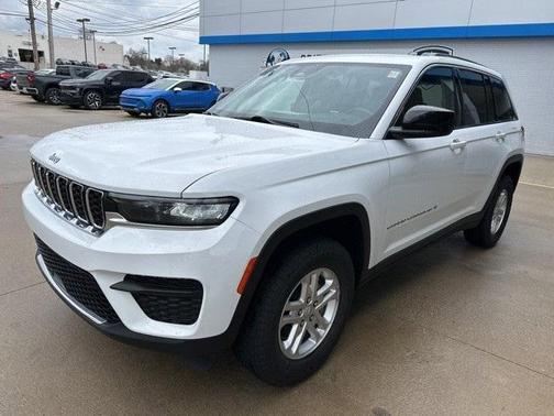 2022 Jeep Grand Cherokee Laredo