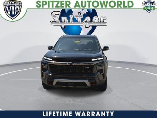 Black 2026 Chevrolet Traverse Z71