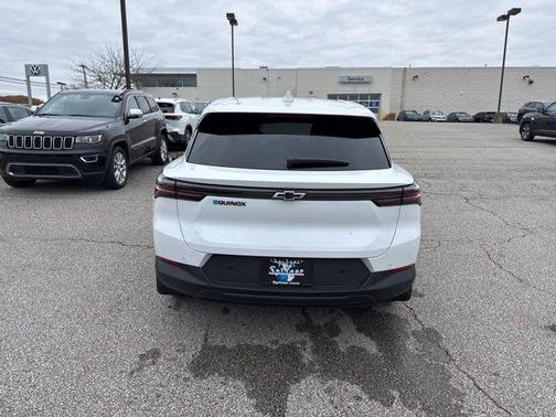 2026 Chevrolet Equinox EV LT 1