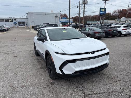 2026 Chevrolet Equinox EV LT 1