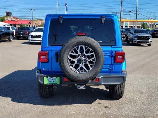 2024 Jeep Wrangler Sahara