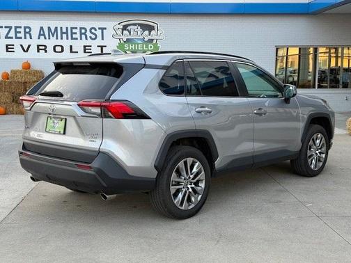 2022 Toyota RAV4 XLE Premium