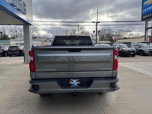 2022 Chevrolet Silverado 1500 Limited Custom