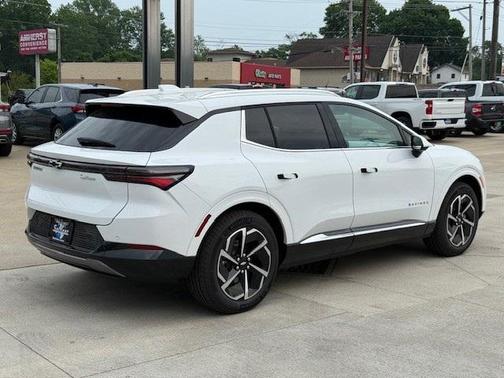 2025 Chevrolet Equinox EV LT 2