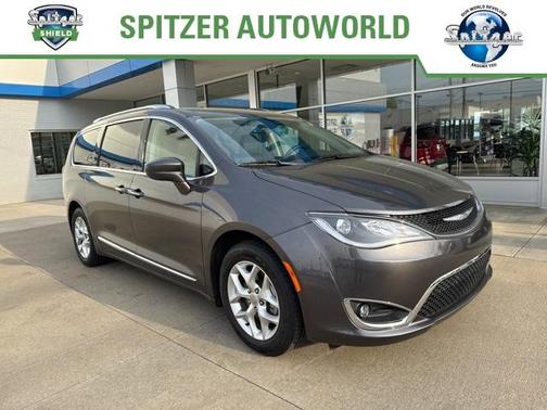 2020 Chrysler Pacifica Touring-L