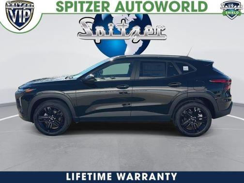 Black 2026 Chevrolet Trax ACTIV