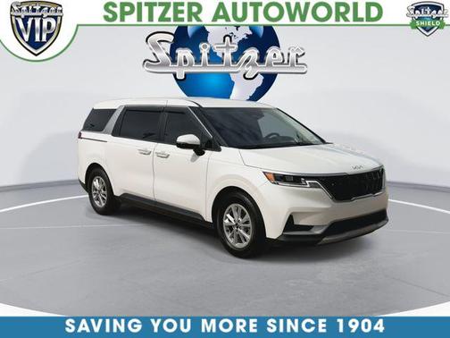 Snow White Pearl 2023 Kia Carnival LX Seat Package