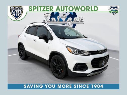 Summit White 2018 Chevrolet Trax LT