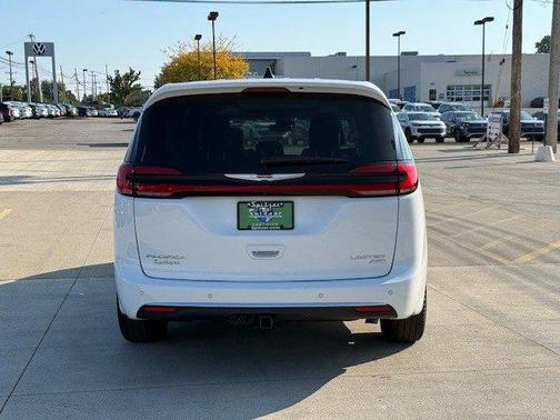 2024 Chrysler Pacifica Limited