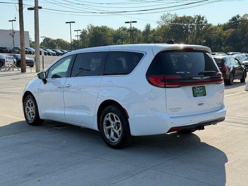 2024 Chrysler Pacifica Limited