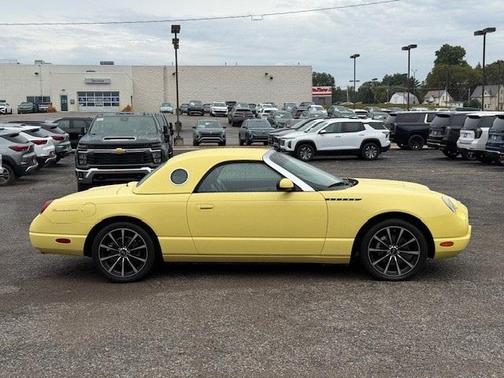 2002 Ford Thunderbird 