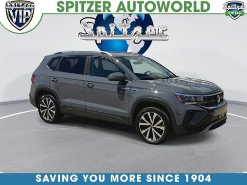 Pure Gray 2023 Volkswagen Taos 1.5T SE
