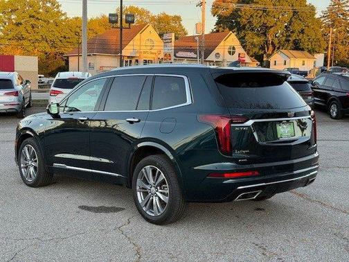 2025 Cadillac XT6 Premium Luxury AWD