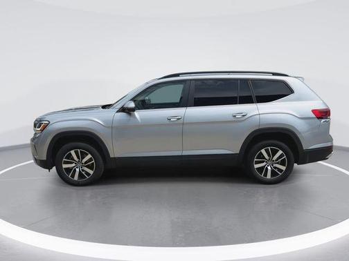 Pyrite Silver Metallic 2022 Volkswagen Atlas 2.0T SE