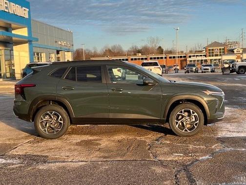 2025 Chevrolet Trax LT