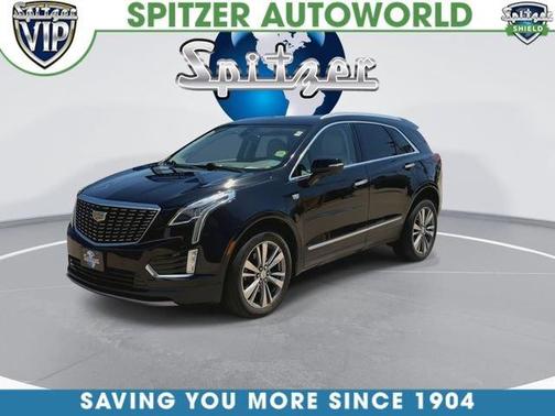 Stellar Black Metallic 2020 Cadillac XT5 Premium Luxury