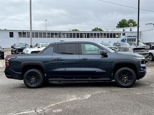 2025 Chevrolet Silverado EV LT