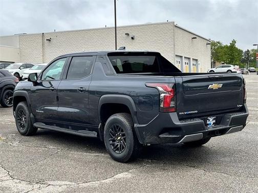 2025 Chevrolet Silverado EV LT