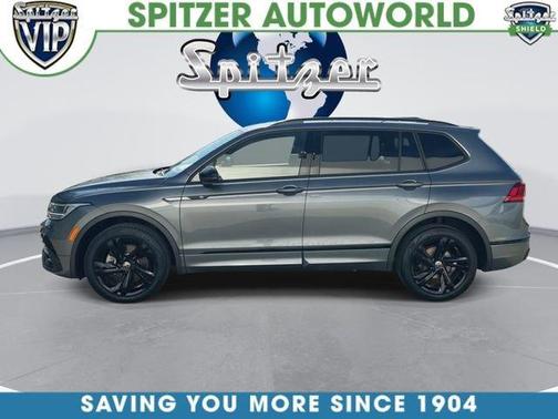 Platinum Gray Metallic 2023 Volkswagen Tiguan 2.0T SE R-Line Black
